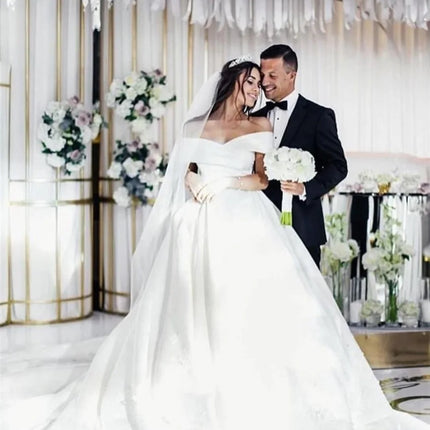 Customized Luxury White Satin Ball Gown Wedding Dress Off The Shoulder Sweep Train Appliques Bride Dresses Vetidos de novia