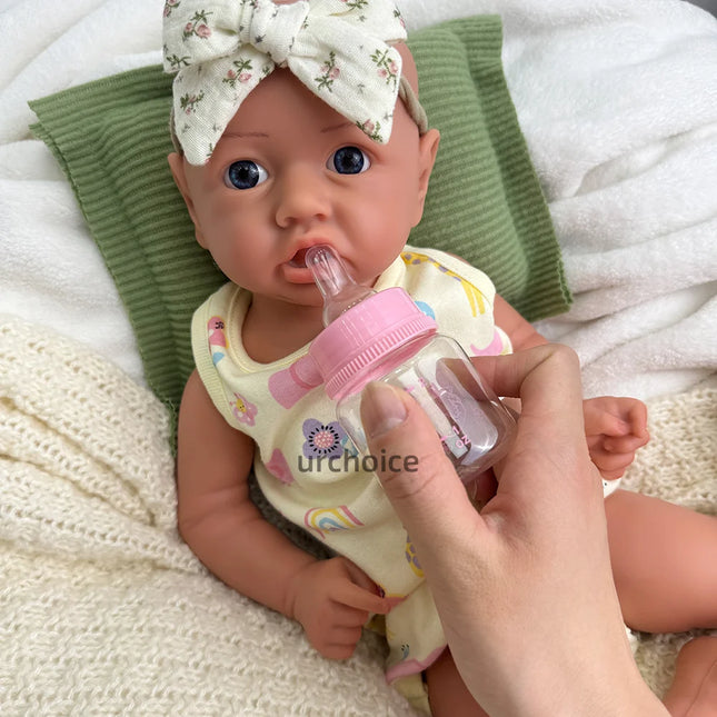 18-Inch 44Cm Cute Realistic Full Solid Silicone Open-Eyes Reborn Baby Girl Fashion Doll Playmates and Collector's Item