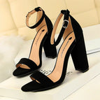 black / 35