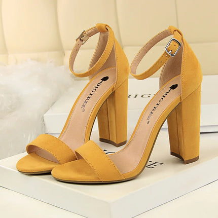 2025 Summer Plus Size 34-43 Woman 9.5cm High Heels Sandals Classic Block Platform Pumps Lady Chunky Burgundy Yellow Nude Shoes