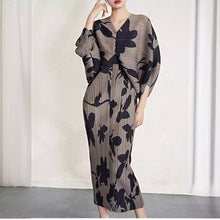 Miyake Super Elastic Loose Half-Sleeved Elegant T-Shirt Top for Women Summer Bubble Super Soft Pleated Right Shoulder Short-Sleeved T-Shirt for Women