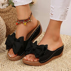 38 / black