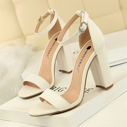 Summer Fashion Simple Classic Women Suede Open Toe High Heels Sandals Yellow Gladiator Square Heels Platform Shoes