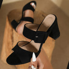 Black / 36