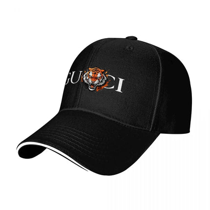 GUCCI TIGER LOGO BLACK BASEBALL CAP CLASSIC DESIGN WITH BOLD EMBROIDERY AND STRIKING ANIMAL MOTIF FOR A FASHION FORWARD LOOK