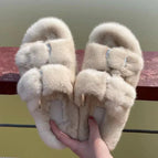SLIPPERS 6 / 10