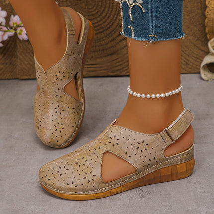 2026 new women's wedge sandals Fashion recessed design, retro-style beach shoes Casual sandals, large-sized summer women's shoes