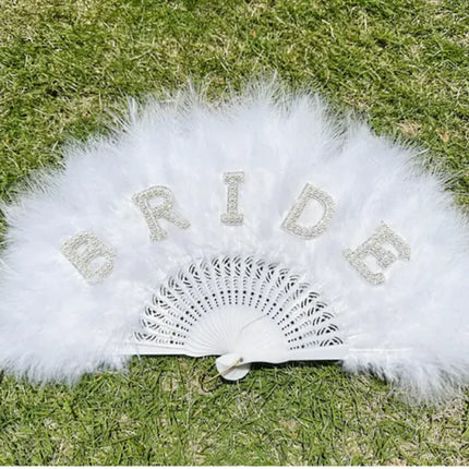 White Bride Pearl Letter Fan Guest Hand Fan Bridal Shower Gift Bachelorette Party Supplies Accessories Wedding Day Decoration