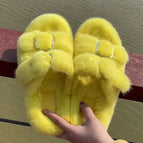 SLIPPERS 4 / 10