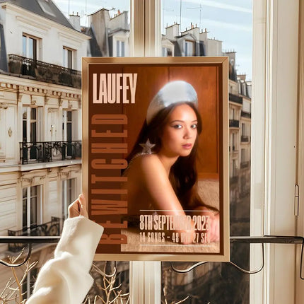 Singer Cute L-LaufeyS Modern Wall Art Poster Sticker For Living Room Bedroom Bar Home Decor Mural Painting Decoration