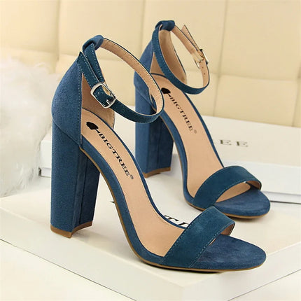Summer Fashion Simple Classic Women Suede Open Toe High Heels Sandals Yellow Gladiator Square Heels Platform Shoes