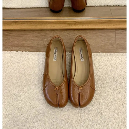 Spring Split Toe Women Ballet Flats Fashion Tabi Shoes Causal Slip On Loafer Ladies Pleated Leather Espadrilles Zapatillas Mujer