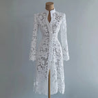WHITE / L