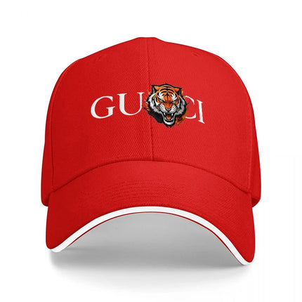 GUCCI TIGER LOGO BLACK BASEBALL CAP CLASSIC DESIGN WITH BOLD EMBROIDERY AND STRIKING ANIMAL MOTIF FOR A FASHION FORWARD LOOK