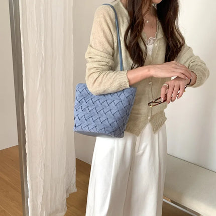Vintage Hand Woven Checkered Shoulder Bag for Women Fashion New Korean Style Tote Bag Versatile Simple Bucket Bag