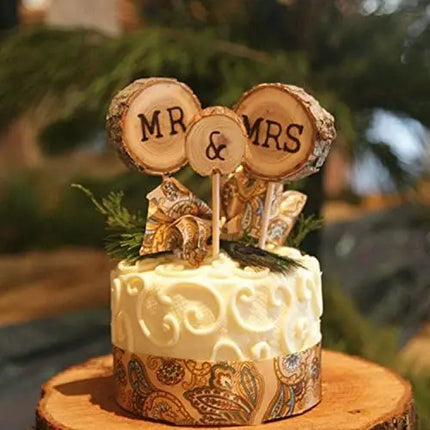 3 Pcs Mr&Mrs Toppers Natural Wood Cake Decoration Chic Rustic Wedding Mr Mrs Letter Topo for Couple Sweetheart Party Anniversary