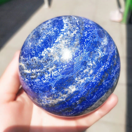 Natural Lapis Lazuli Crystal Sphere Ball 5-6cm with Wood Base Large Orb Royal Blue Gold Pyrite Handmade Polished Tutankhamun Egyptian Wooden Stand Display Home Decor Desk Ornament Office Decor Room Decor Bedroom Decor Table C